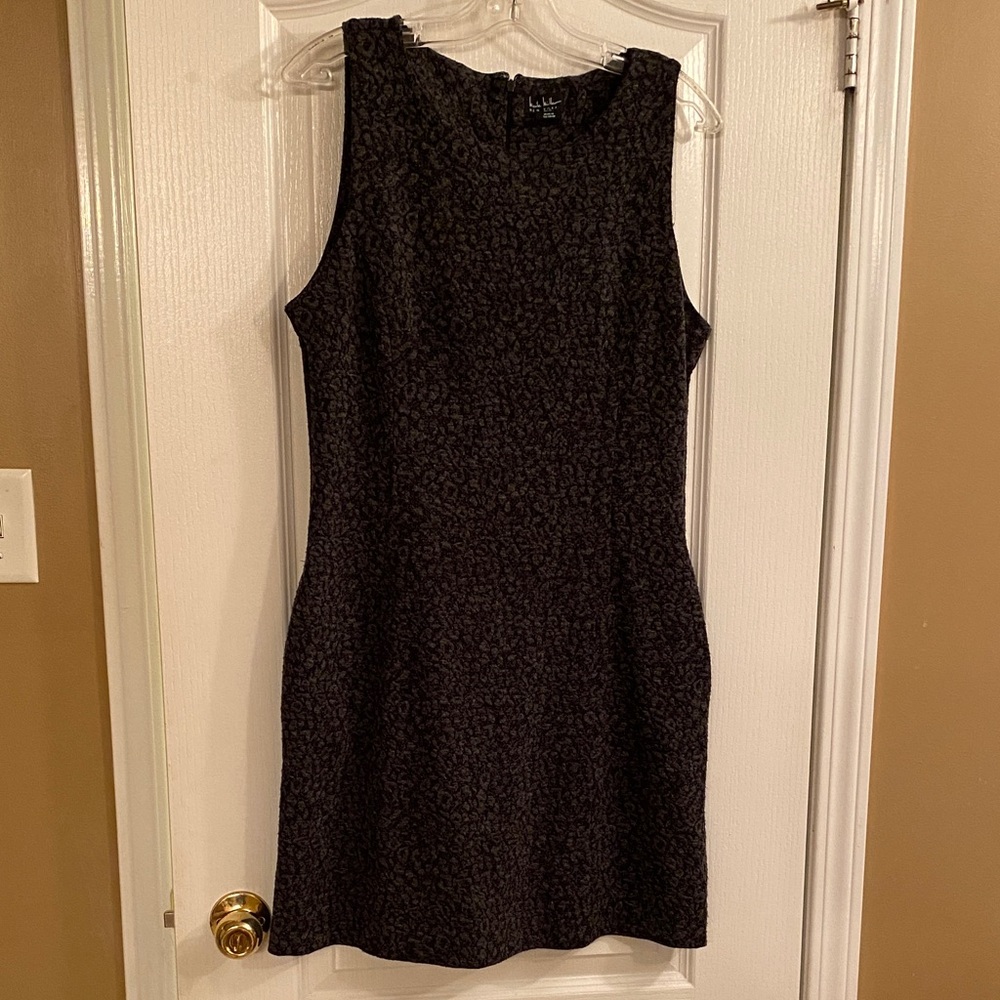 Nicole Miller Textured Black and Gray Midi Sleeveless Dress